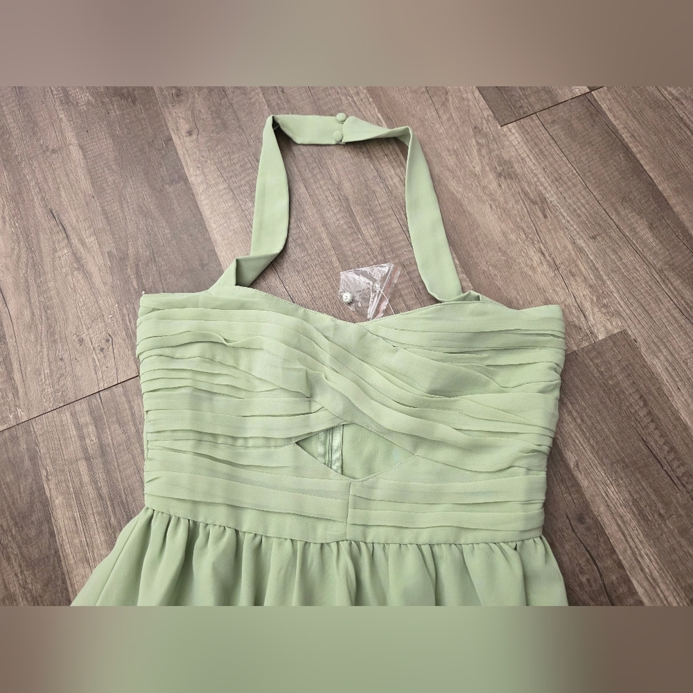 ASOS DESIGN Tall ruched bodice halter tiered maxi dress Sage green Wedding Y2K - Picture 12 of 13